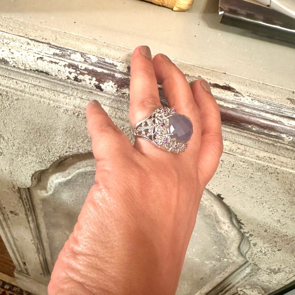 Elegant Sterling Silver stamped 925 and Purple Gemstone Ring - Picture 10 of 12